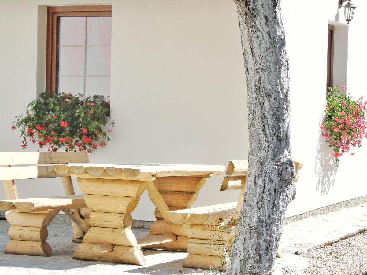 House Angie Hotel Jezerce Exterior foto